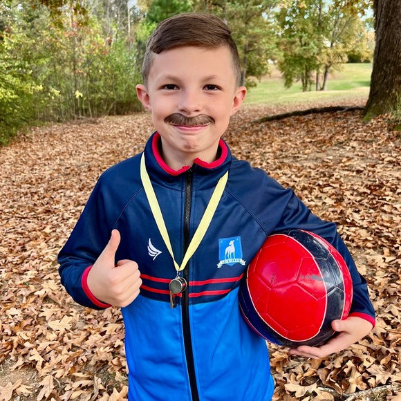 TED LASSO/RICHMOND AFC COACH COSTUME. Gently used. - Picture 3 of 4